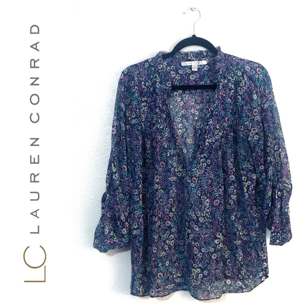 LC floral button v-neck blouse